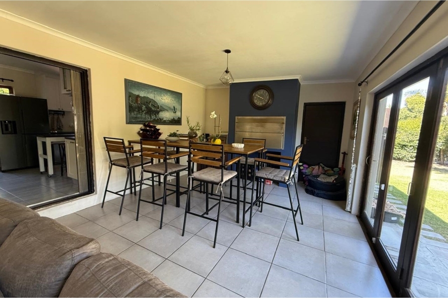 3 Bedroom Property for Sale in Roundhay Western Cape